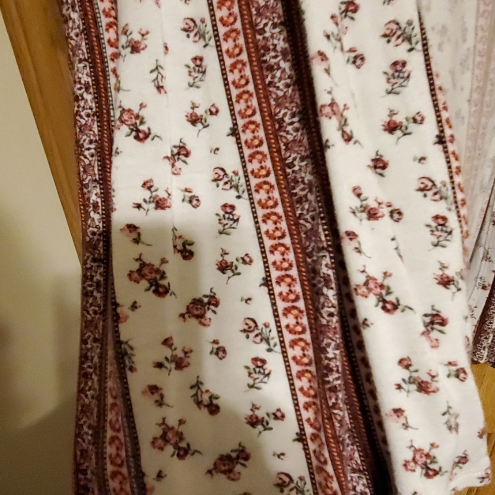Shirt - Picture 2 of 3